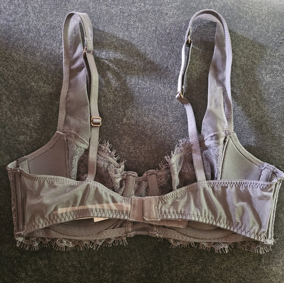 VS Bra/Balconette - Picture 4 of 4